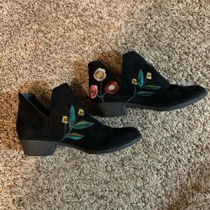 Indigo Rd. Margot Booties